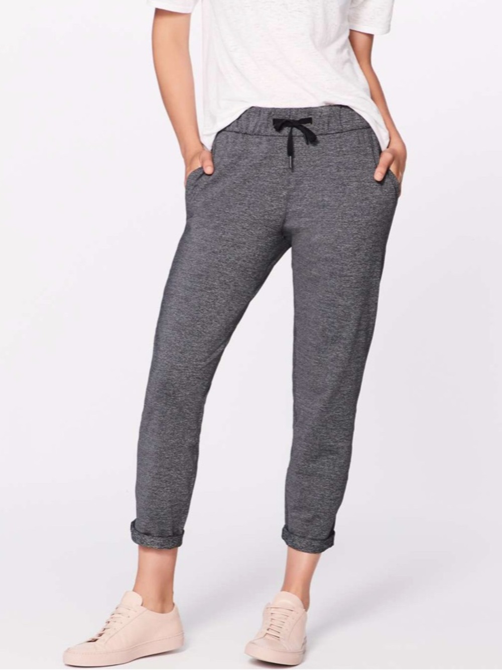 Women's Lululemon On the Fly Heather Gray Jogger Pants Drawstring Size 2